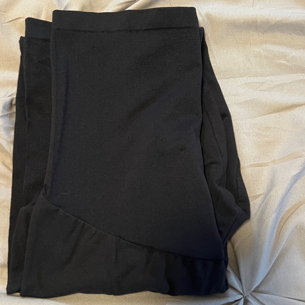 Emma’s Expression Black Maternity Bundle 2 Pairs Of Leggings - Picture 6 of 9